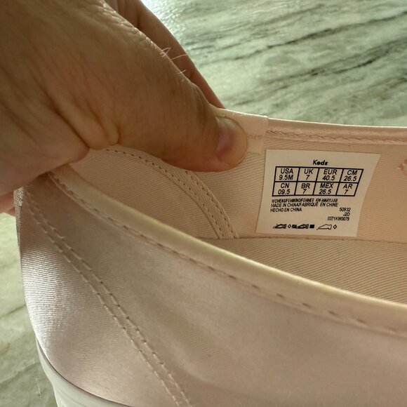 Women's Keds Mary-Jane Style satin platform sneaker with removable rosette - Picture 2 of 3